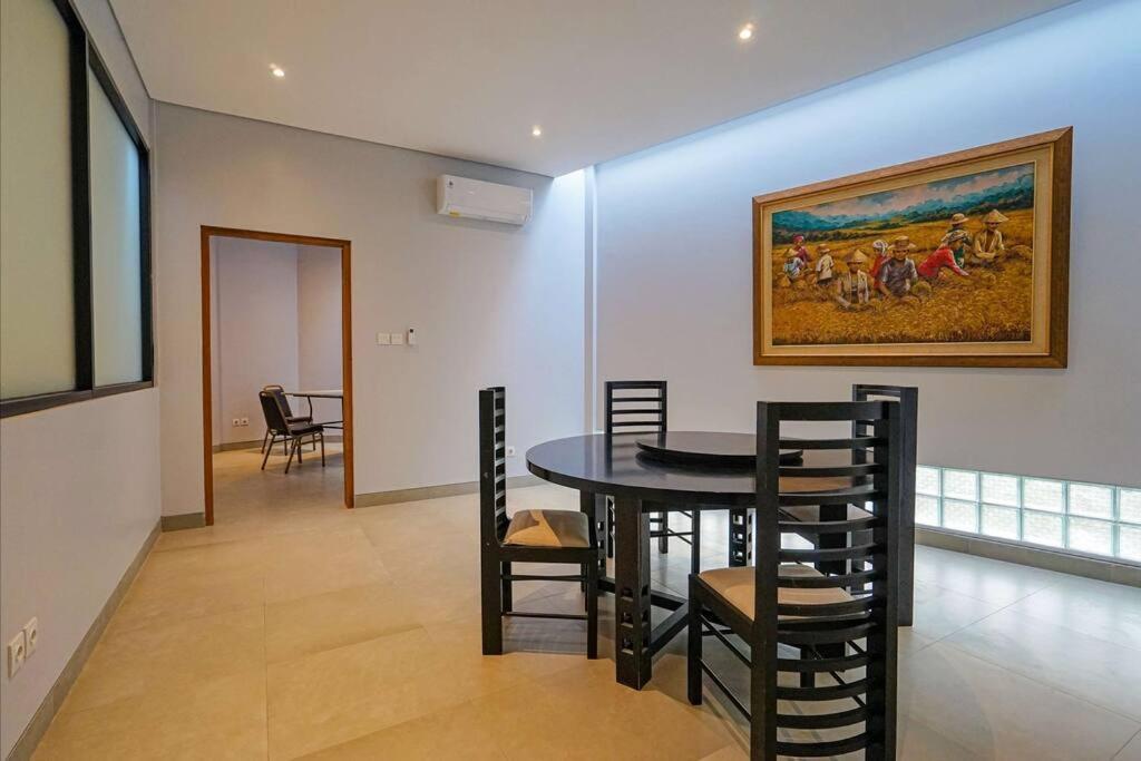 Grand Villa Uluwatu Ungasan  Exterior photo